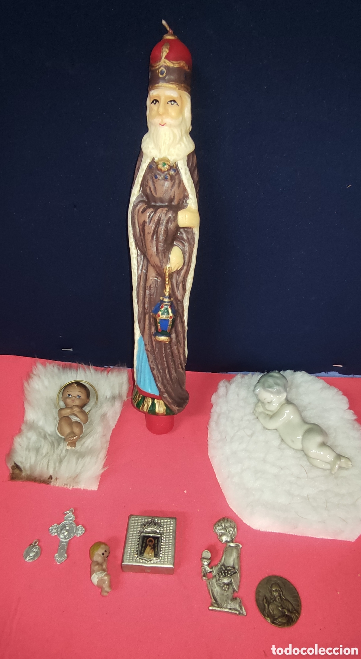 Antig&uuml;edades: Lote de art&iacute;culos religiosos - Foto 1