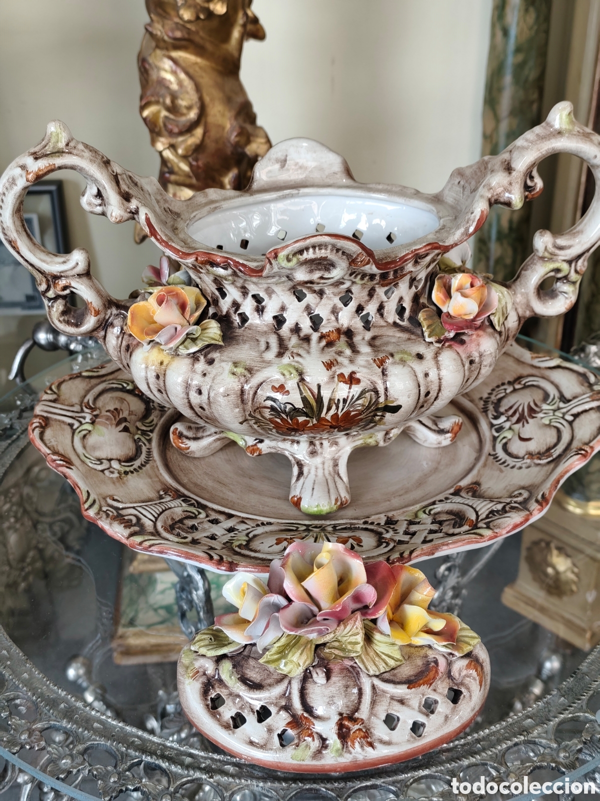 Antig&uuml;edades: Preciosa sopera Capodimonte con su plato. - Foto 6