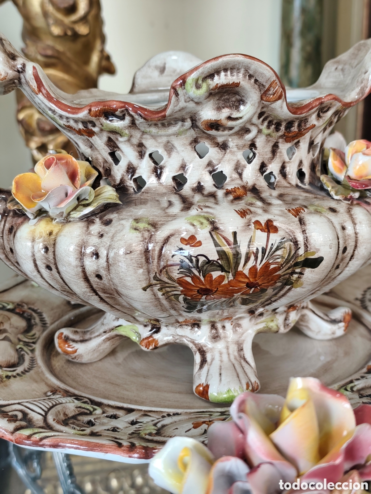 Antig&uuml;edades: Preciosa sopera Capodimonte con su plato. - Foto 8