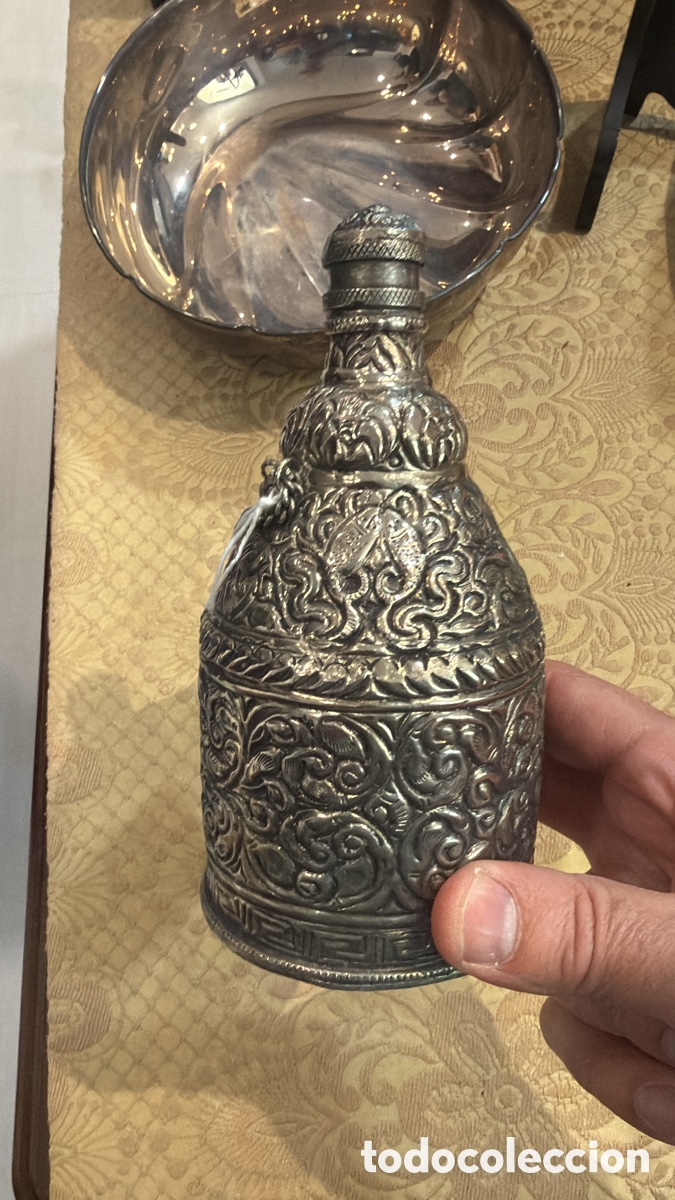 Antig&uuml;edades: LICORERA ORIENTAL METAL - Foto 1
