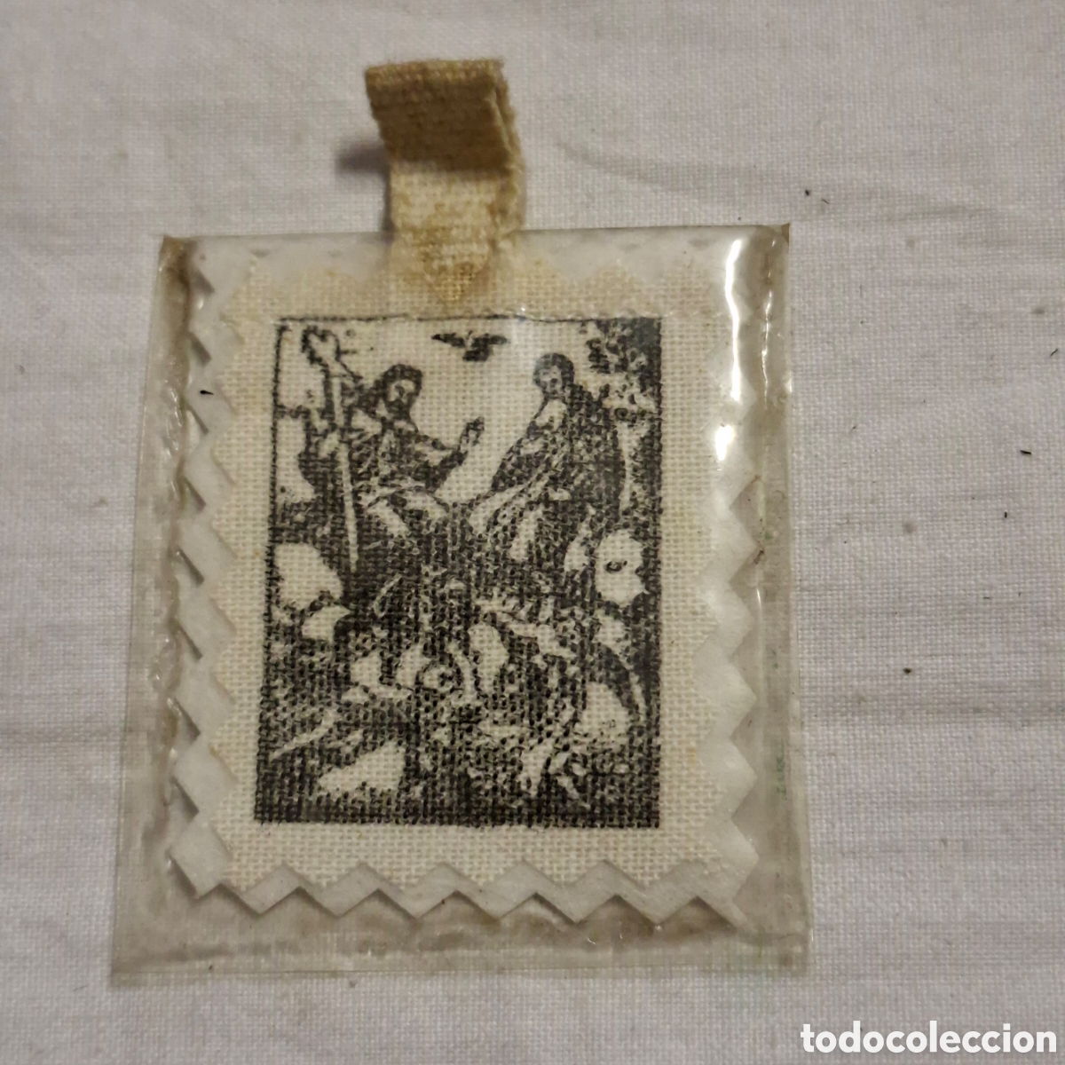 Antig&uuml;edades: ESCAPULARIO RELIGIOSO MIDE 5 X 4,5 - Foto 1