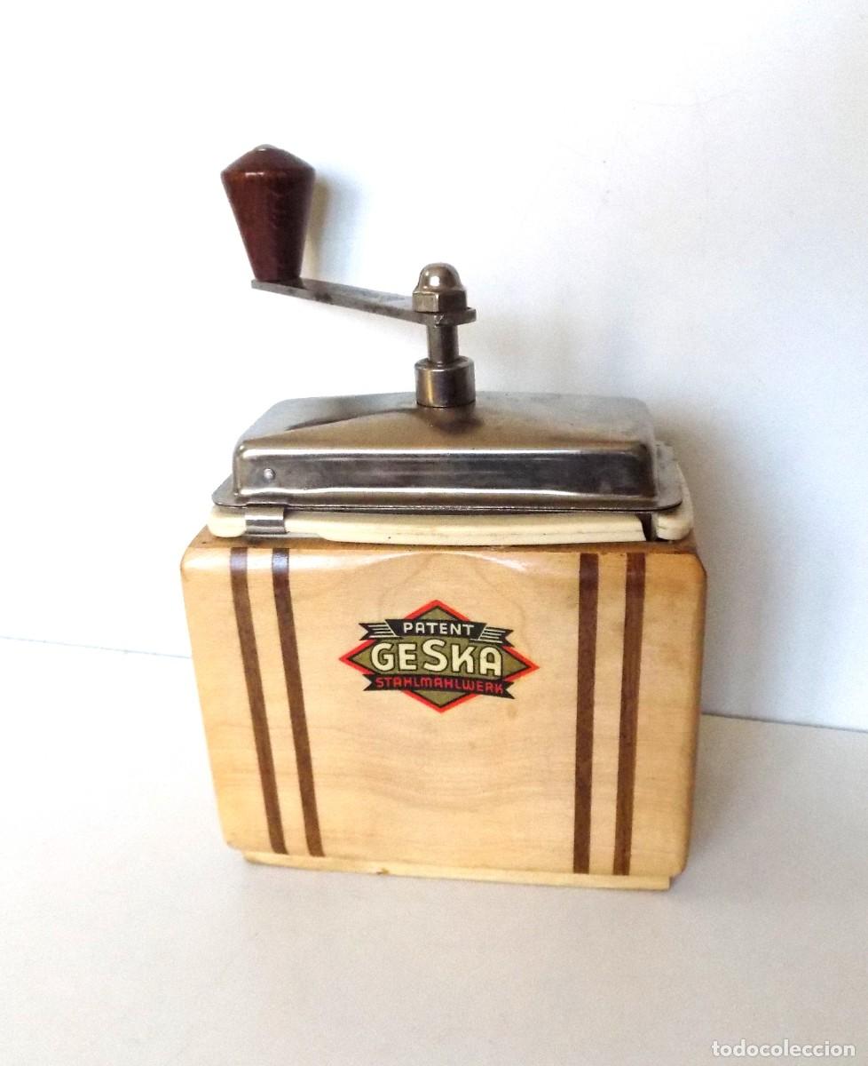 Antig&uuml;edades: MOLINILLO DE CAF&Eacute; MARCA GESKA. MODELO. LUXUX MOKKA, ALEMANIA. CA. 1949/1955