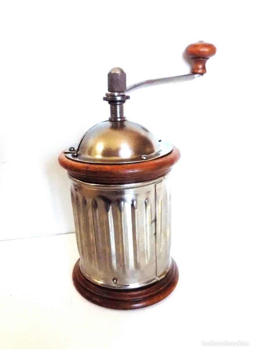 Antig&uuml;edades: MOLINILLO CIL&Iacute;NDRICO DE CAF&Eacute; MARCA EXPRES. ESPA&Ntilde;A. CA. 1945/1955