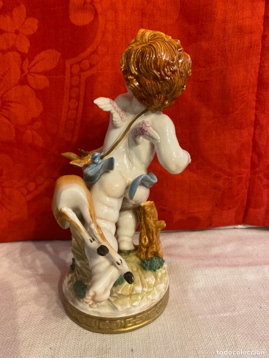 Antig&uuml;edades: &Aacute;NGEL CON CERVATILLO, EN PORCELANA DE ALGORA. - Foto 3