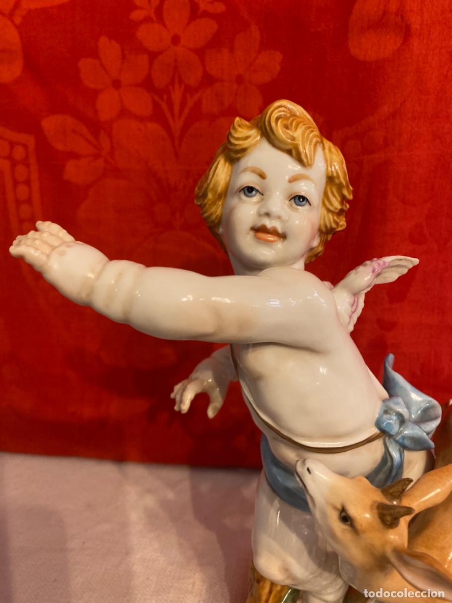 Antig&uuml;edades: &Aacute;NGEL CON CERVATILLO, EN PORCELANA DE ALGORA. - Foto 6