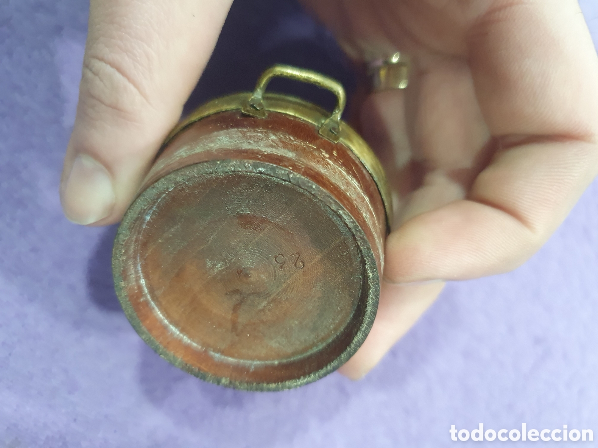 Antig&uuml;edades: Caldero de madera en miniatura. (L129) - Foto 2