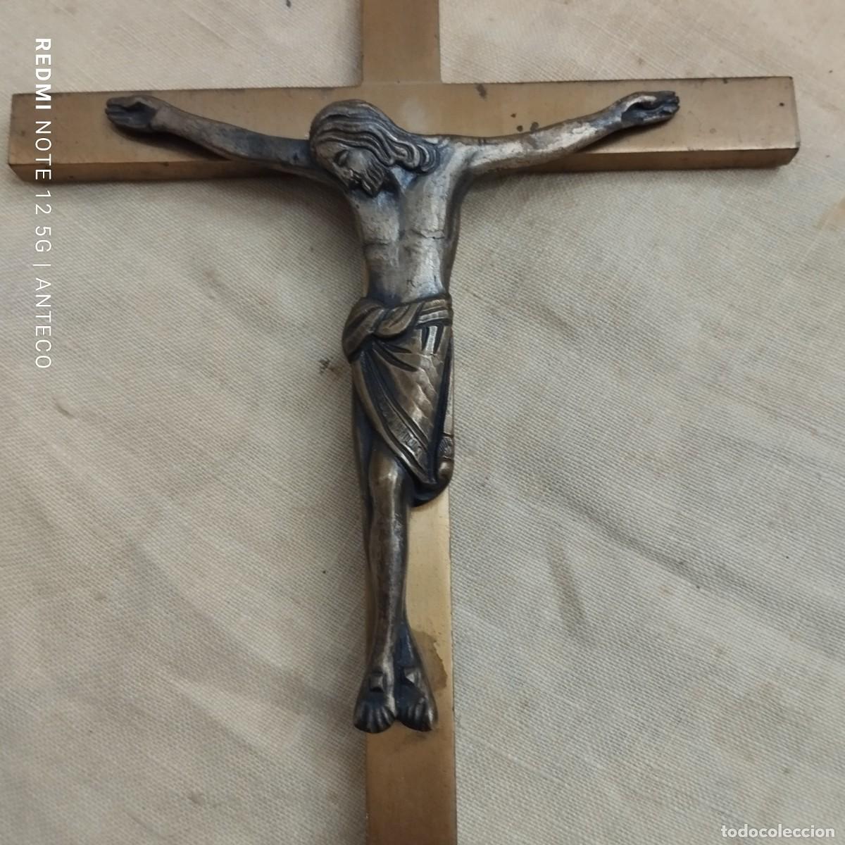 Antig&uuml;edades: CRISTO DE LAT&Oacute;N DE MESA O ALTAR - Foto 1