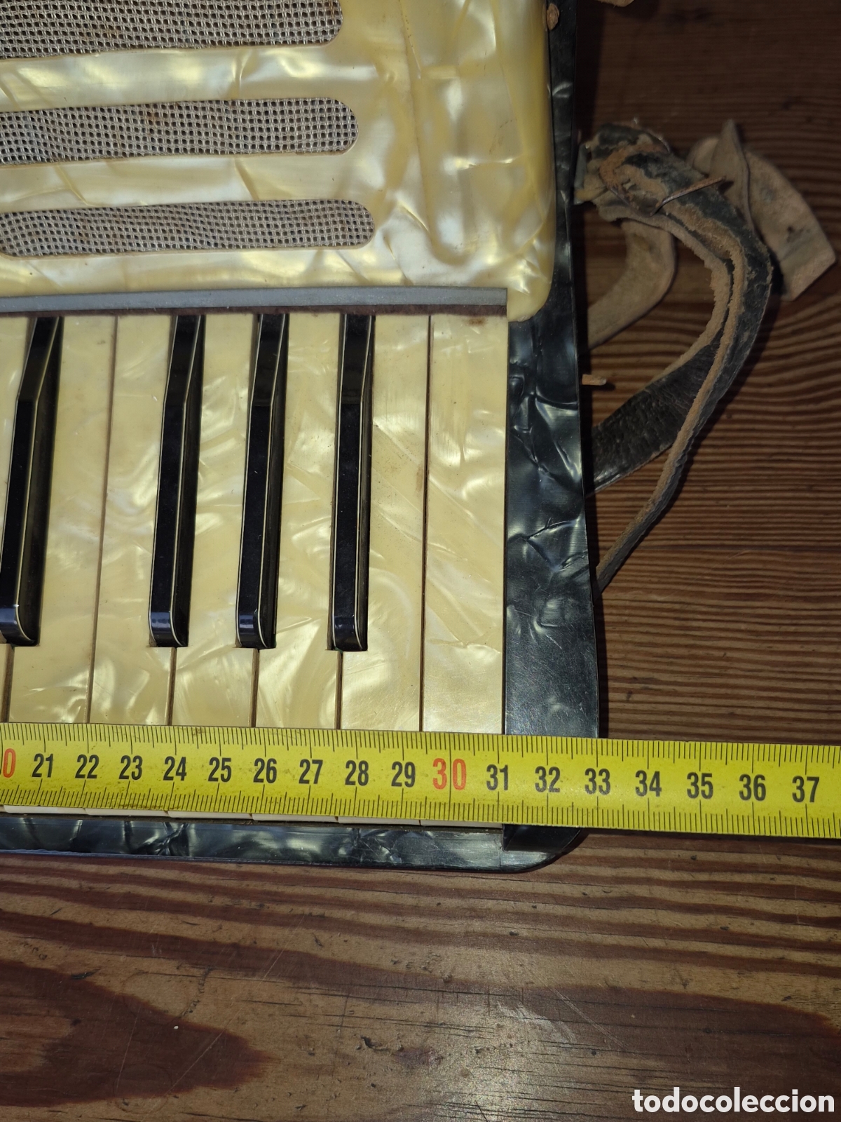 Antig&uuml;edades: antiguo y bonito acordeon - Foto 3