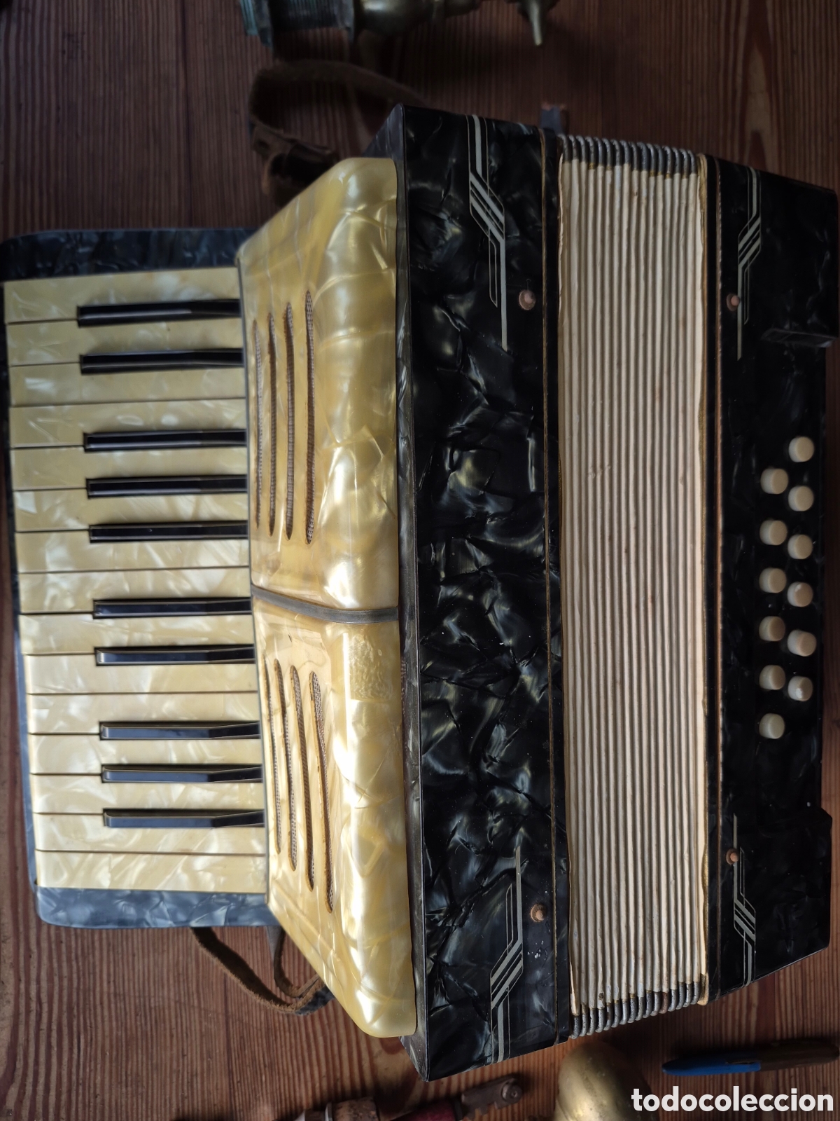 Antig&uuml;edades: antiguo y bonito acordeon - Foto 5