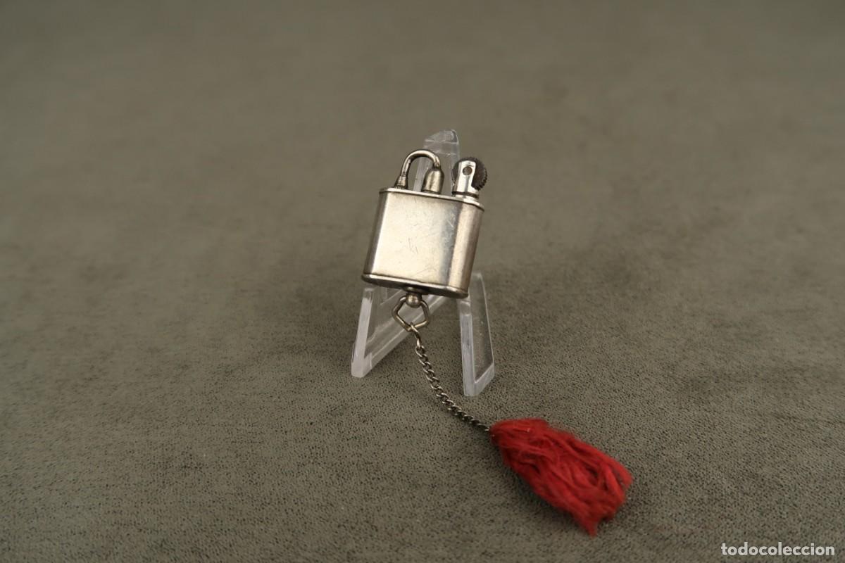 Antig&uuml;edades: Antigua Miniatura Mechero de Plata - Foto 1