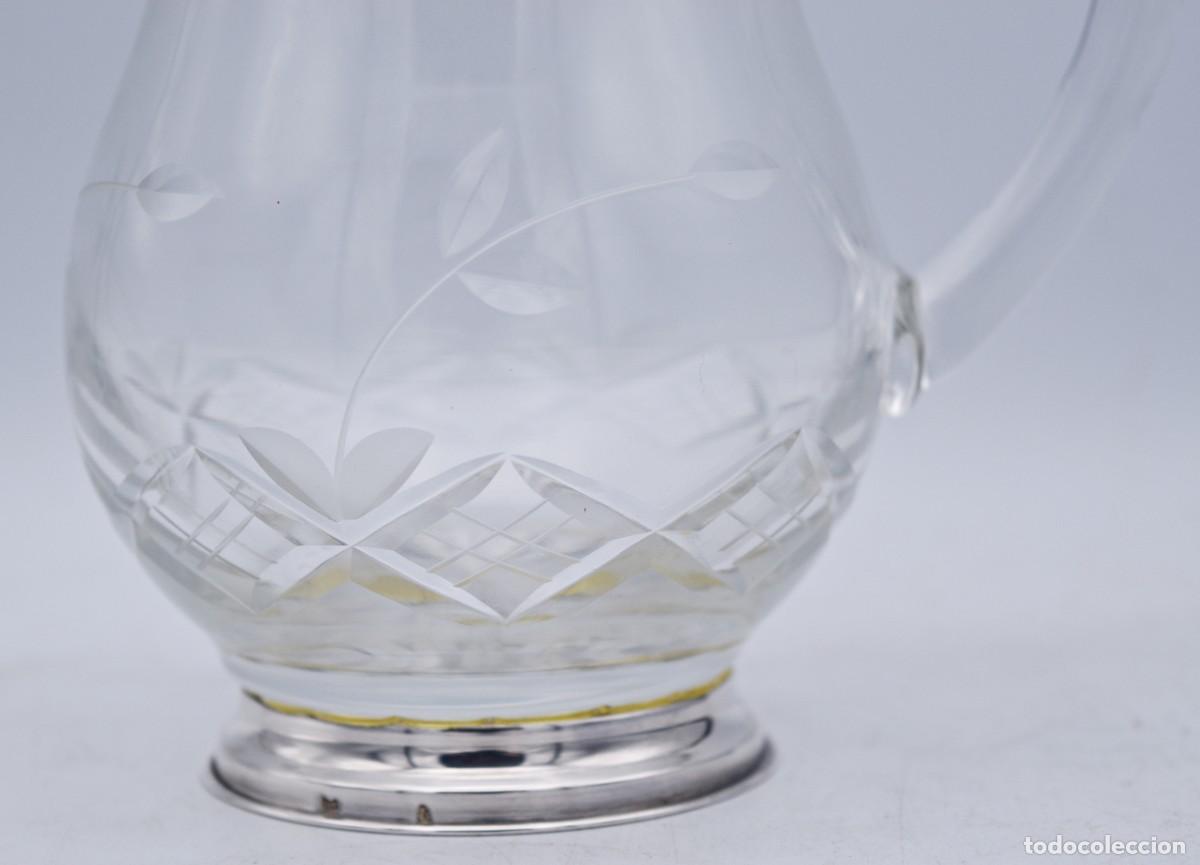Antig&uuml;edades: Jarra de cristal tallado con base de plata - Foto 8