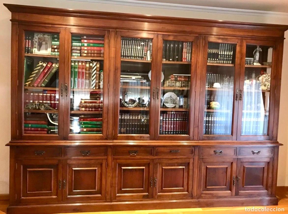 Antig&uuml;edades: Biblioteca nogal de Almaz&aacute;n - Foto 1