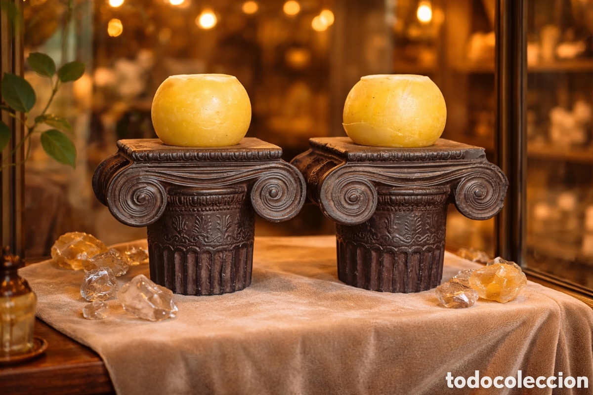 Antiquit&eacute;s: Candelabros Capiteles en recina con Velas 15x9x10