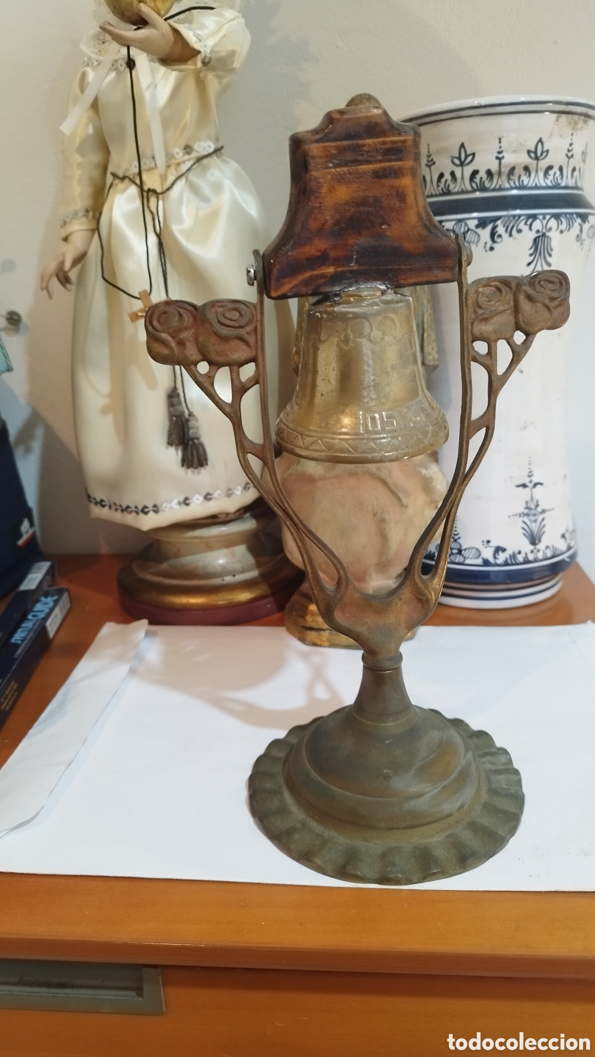 Antig&uuml;edades: Campanilla Modernista d&eacute; bronce - Foto 3
