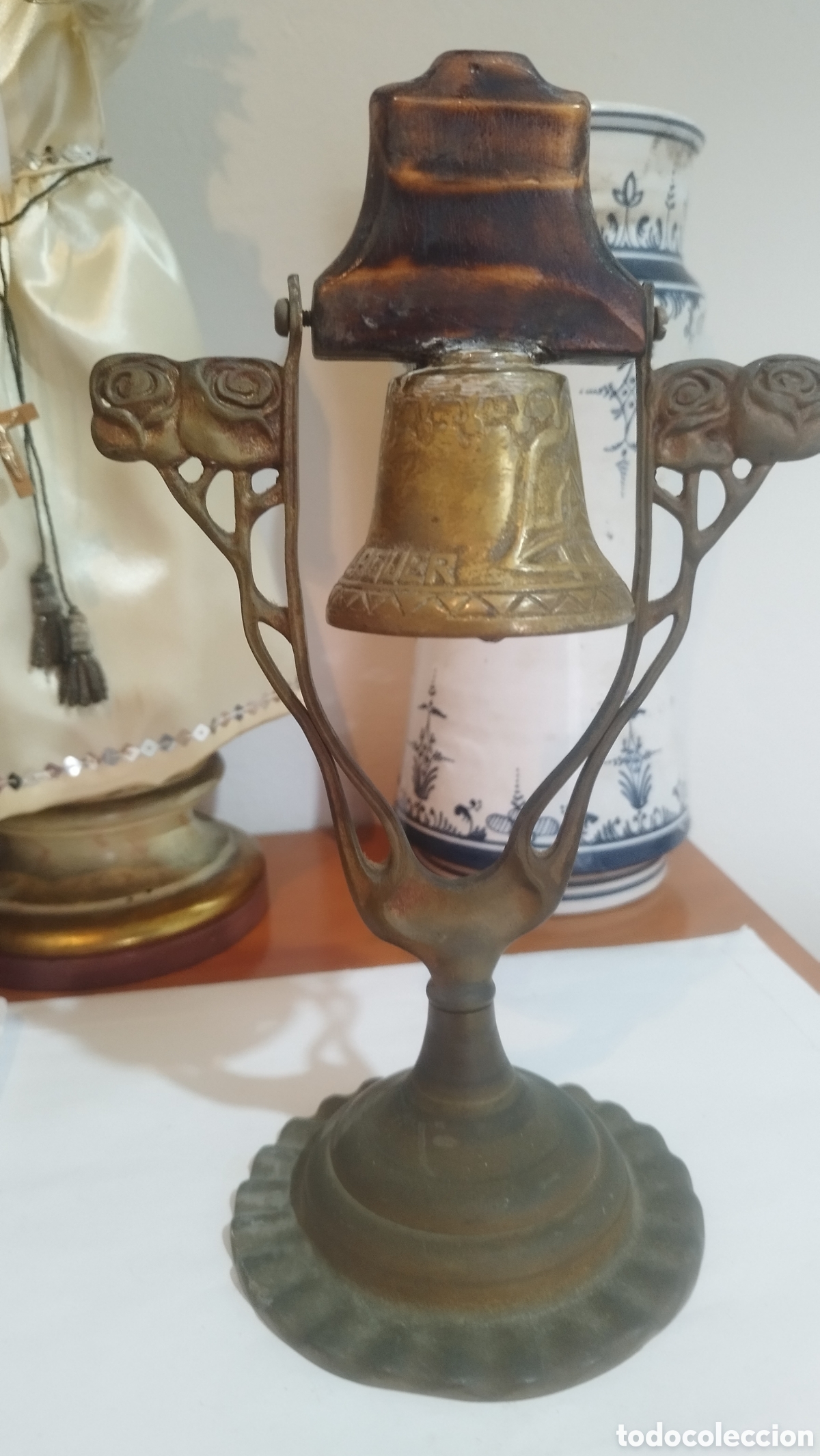 Antig&uuml;edades: Campanilla Modernista d&eacute; bronce - Foto 6