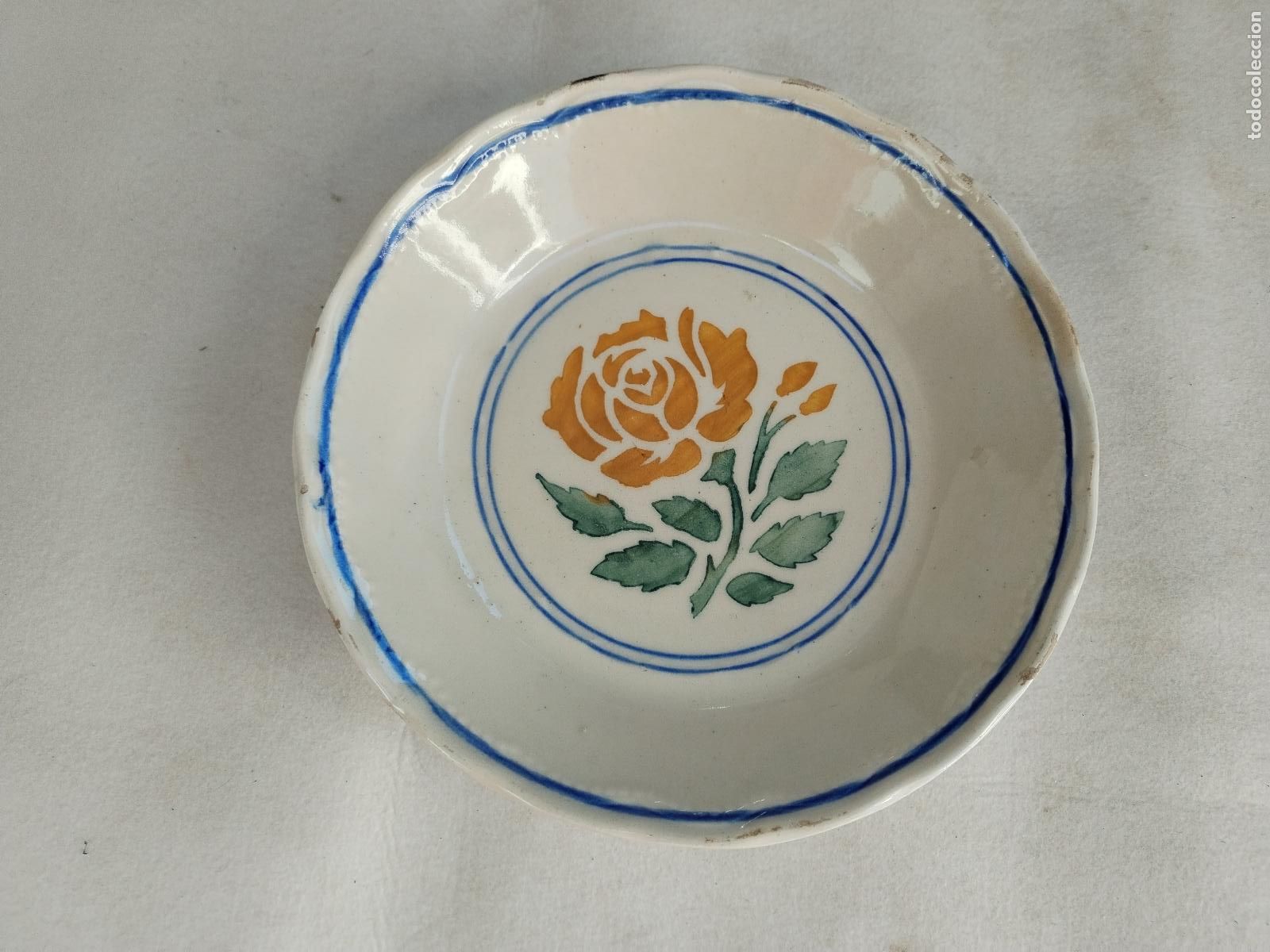 Antig&uuml;edades: PLATO LOZA DE SARREGUEMINES - DECORADOS CON FLORES- SIN SELLO
