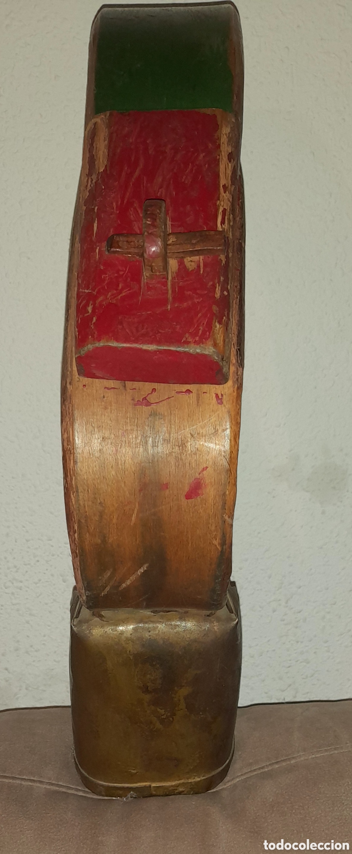 Antig&uuml;edades: Cencerro con collar de madera - Foto 8