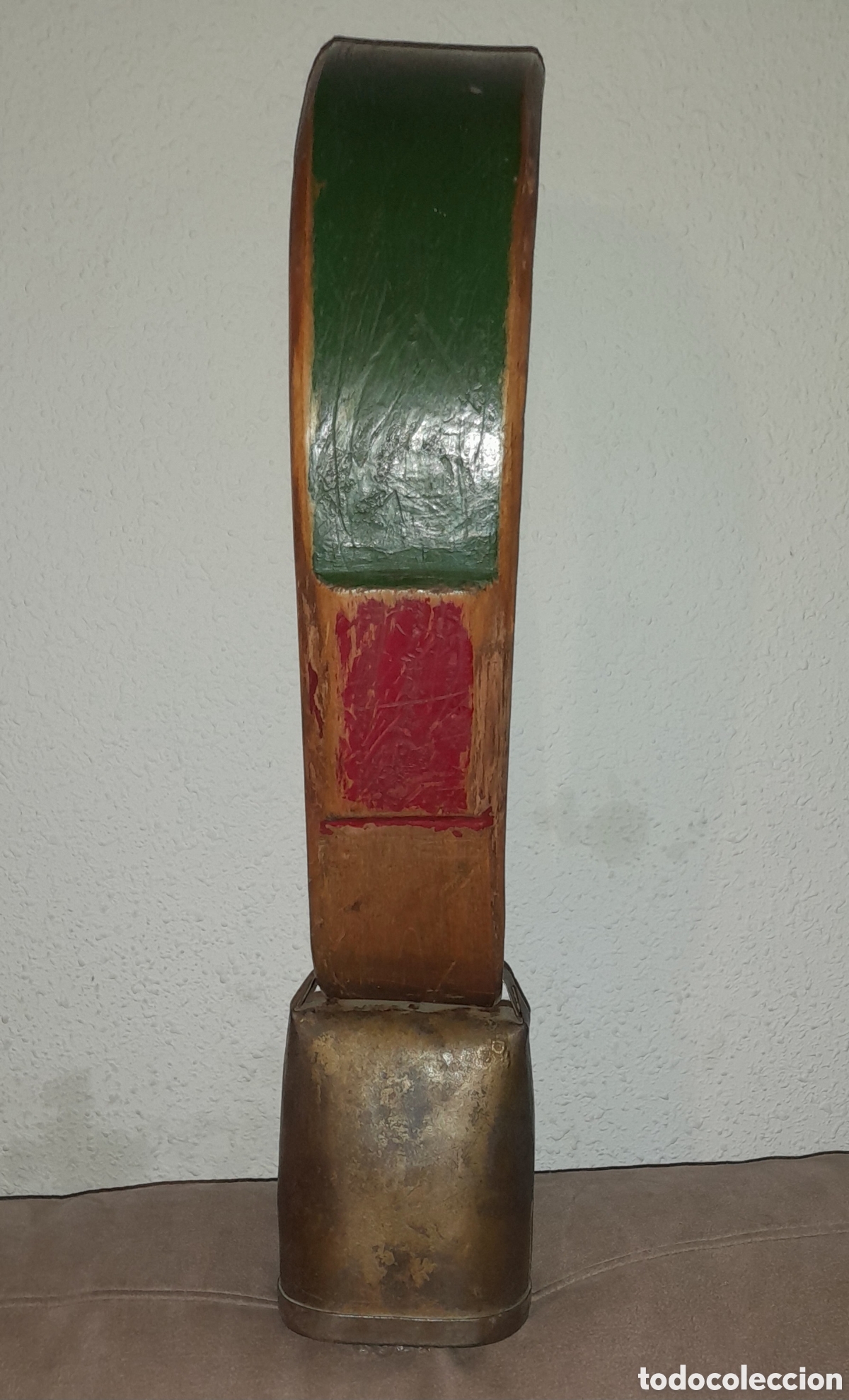 Antig&uuml;edades: Cencerro con collar de madera - Foto 10