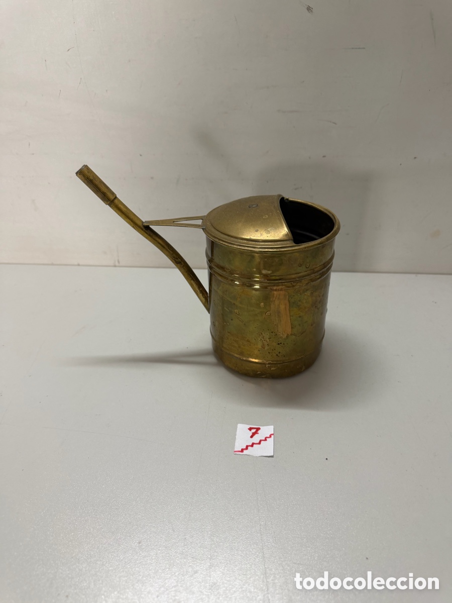 Antig&uuml;edades: Peque&ntilde;as regadera de lat&oacute;n - Foto 1