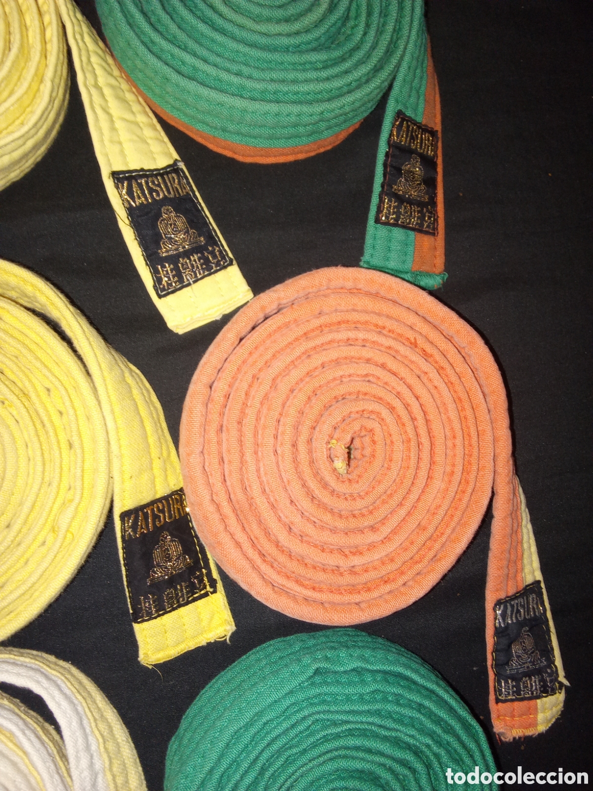 Antig&uuml;edades: LOTE DE 9 CINTUR&Oacute;NES DE KARATE - Foto 3
