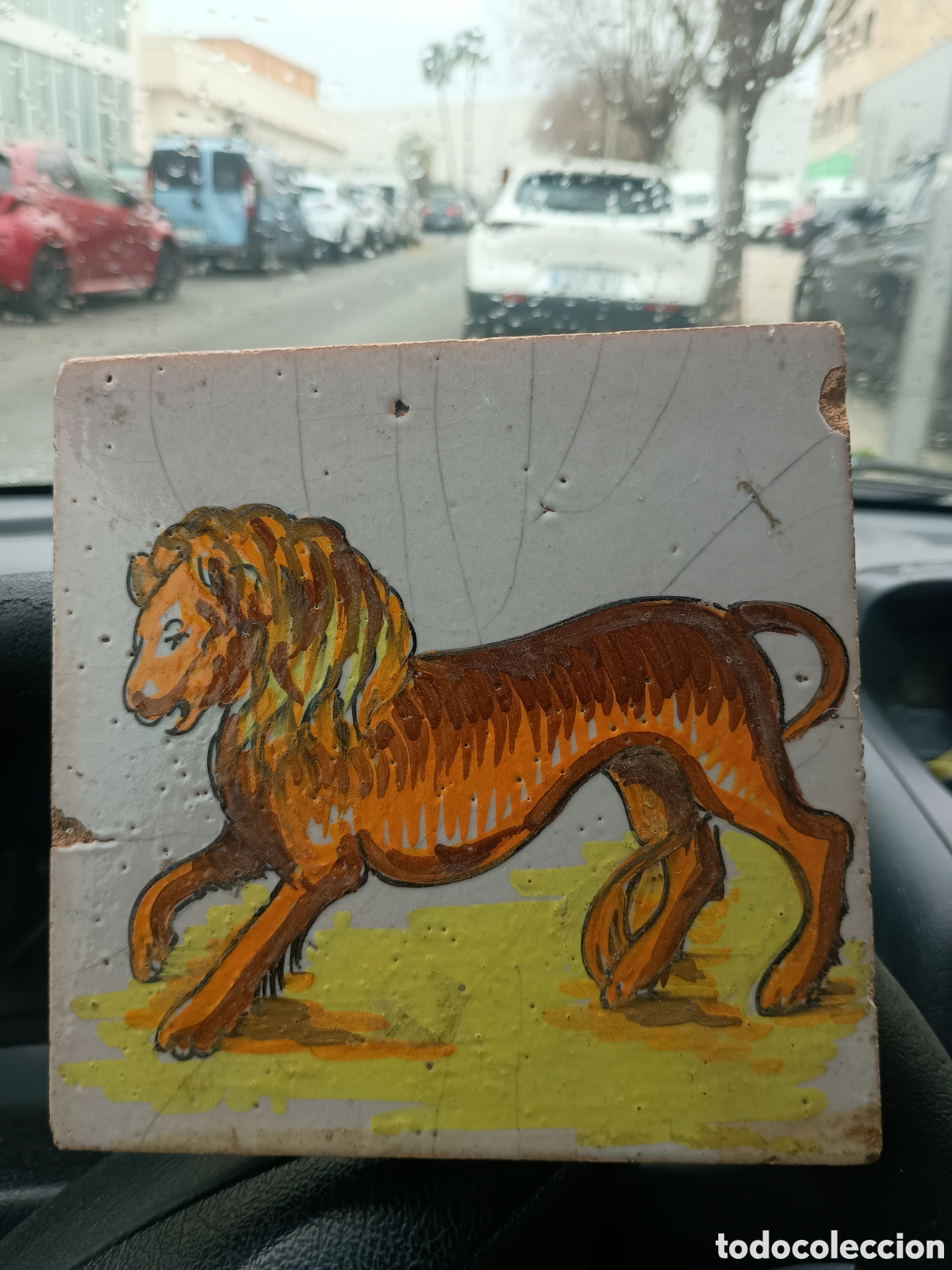 Antig&uuml;edades: Azulejo barro cocido le&oacute;n - Foto 1