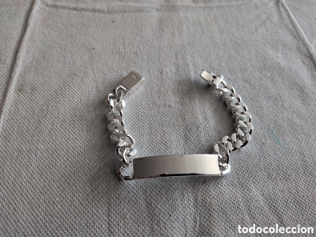 Antig&uuml;edades: Esclava maciza de plata con sello 925 (sin grabar).