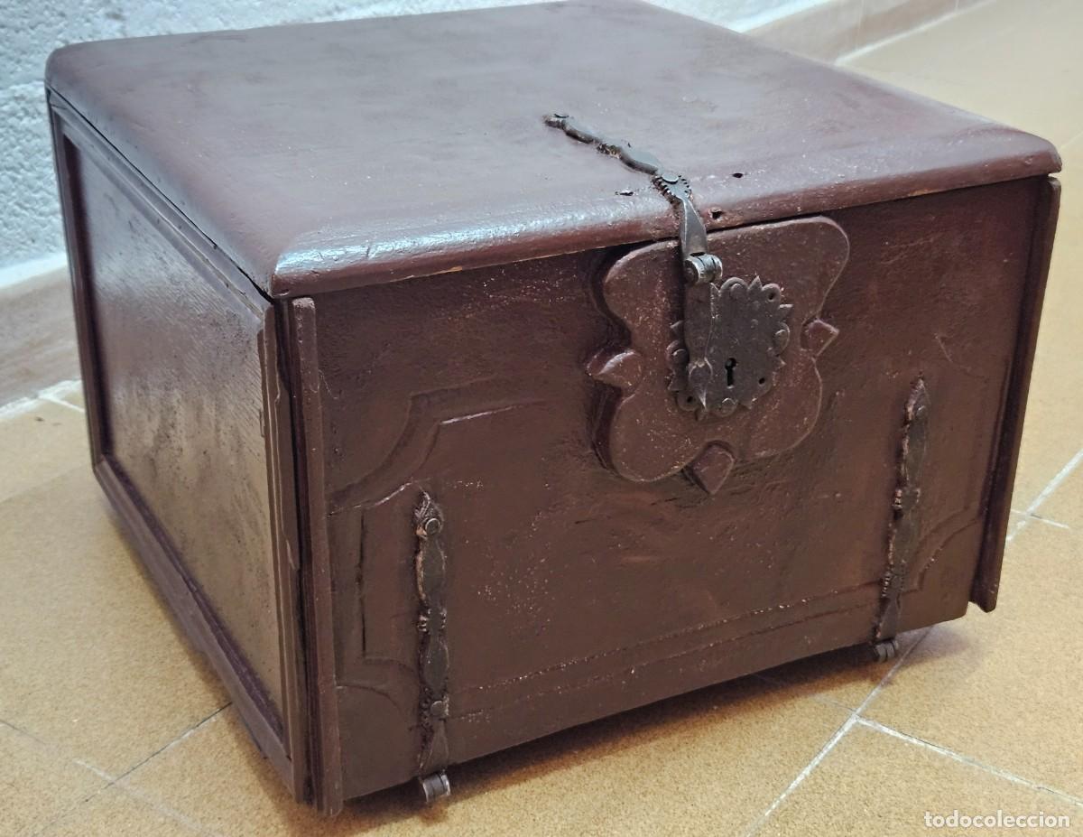 Antig&uuml;edades: CAJA ARCA CAJONERA ANTIGUO - Foto 4