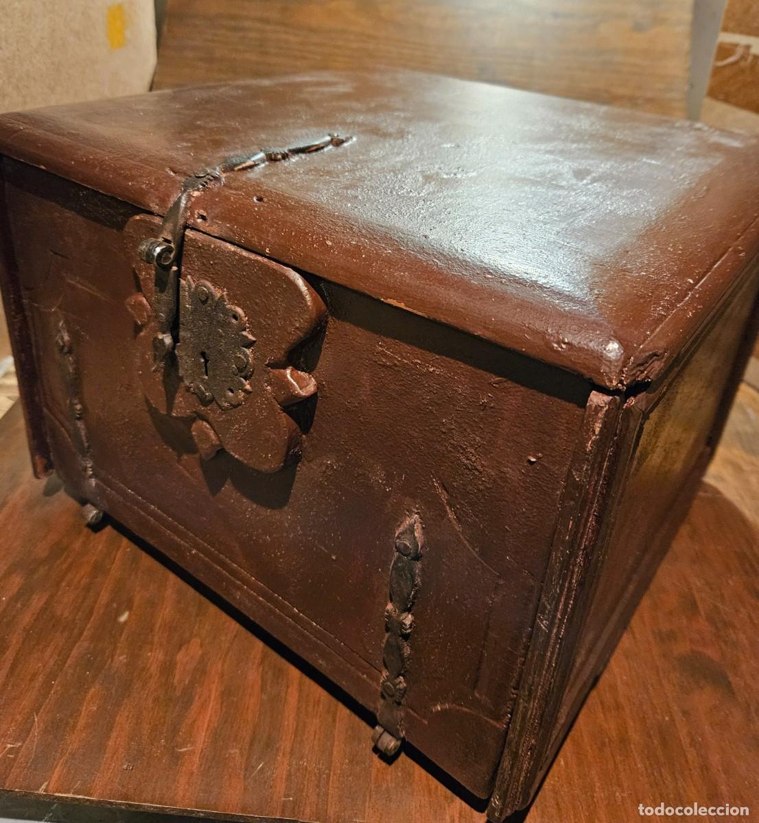 Antig&uuml;edades: CAJA ARCA CAJONERA ANTIGUO - Foto 9