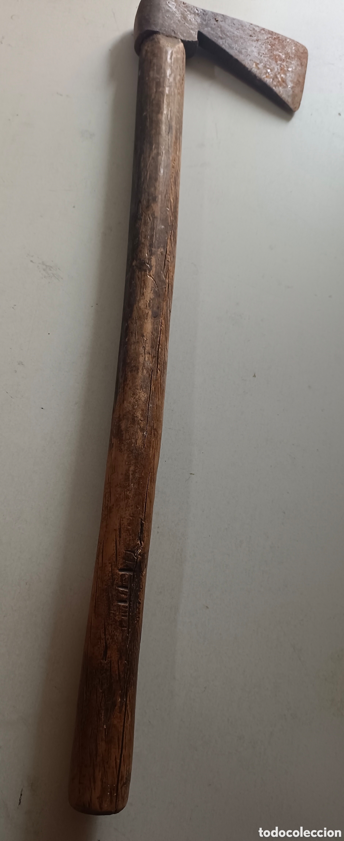 Antig&uuml;edades: Hacha antigua metal y madera - Foto 4