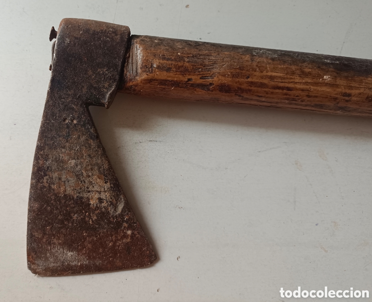Antig&uuml;edades: Hacha antigua metal y madera - Foto 2