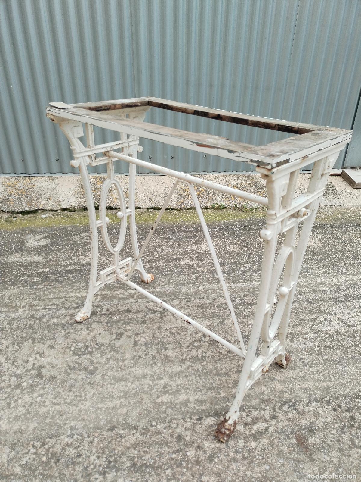 Antig&uuml;edades: antigua mesa de hierro fundido - Foto 8