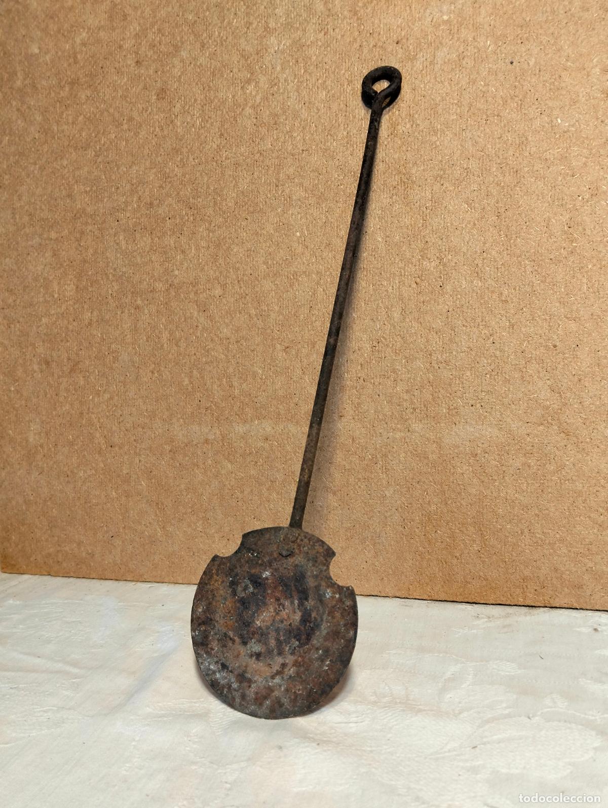 Antig&uuml;edades: Pala badilla con mango de hierro paleta para brasas brasero, antigua a&ntilde;os 20-30