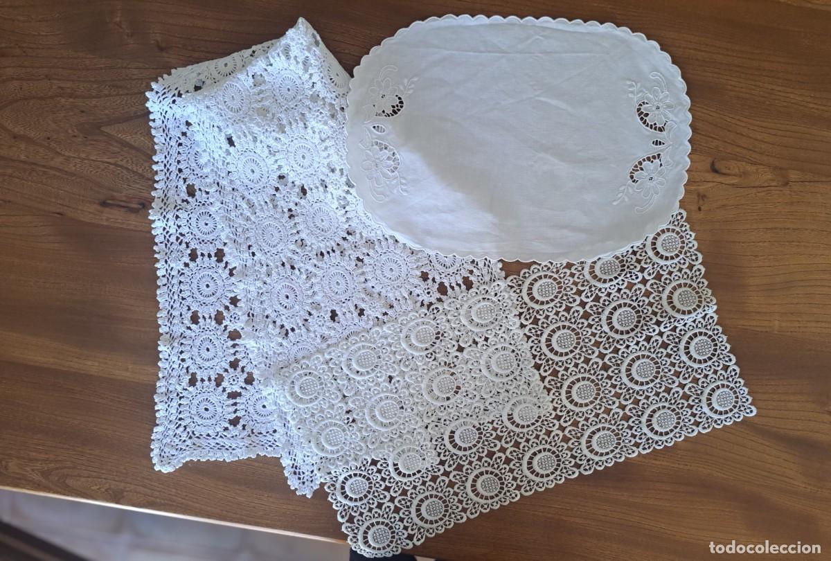 Antig&uuml;edades: TAPETE LARGO DE CROCHET Y DOS MAS - Foto 1