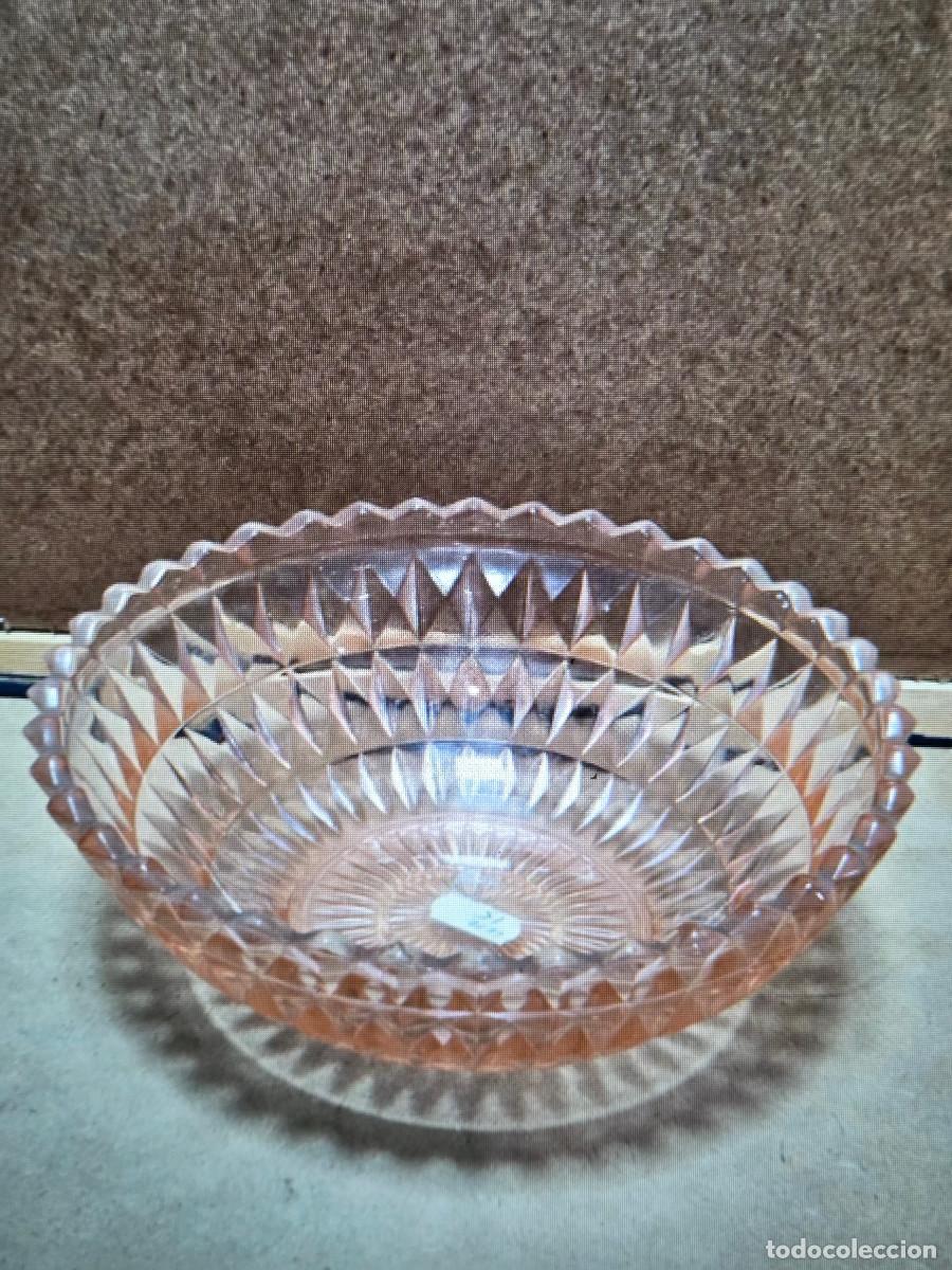 Antig&uuml;edades: cuencos grande de cristal rosa - Foto 1