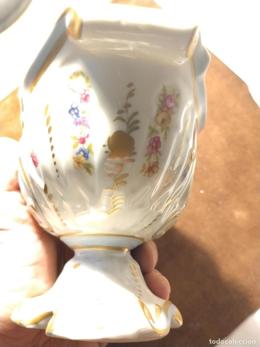 Antig&uuml;edades: Compotera de porcelana decorada &ndash; estilo rococ&oacute; - Foto 5