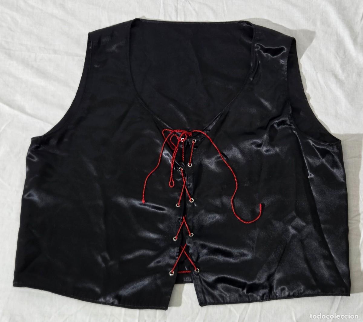 Antig&uuml;edades: Chaleco de raso, traje tipico - Foto 2