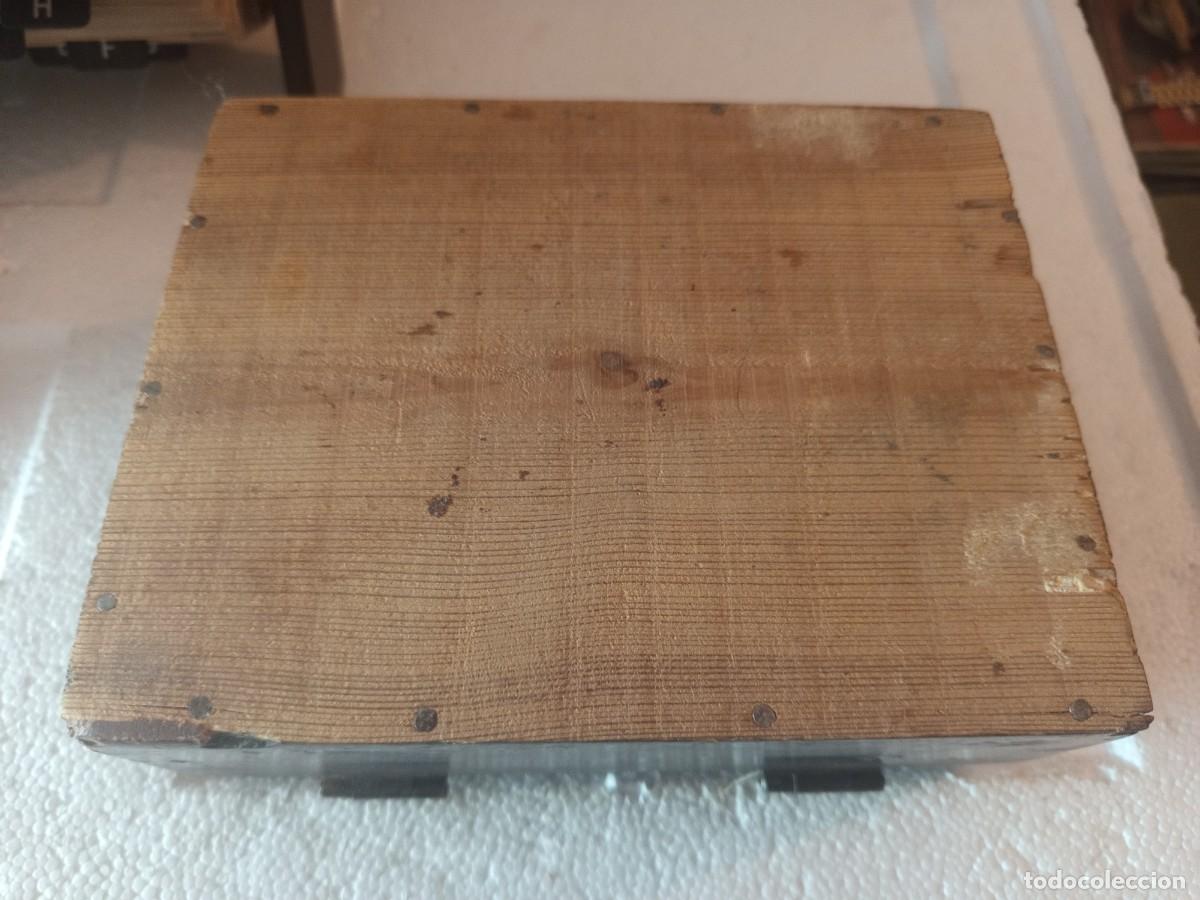 Antig&uuml;edades: Art&iacute;culo original no copia caja madera - Foto 4