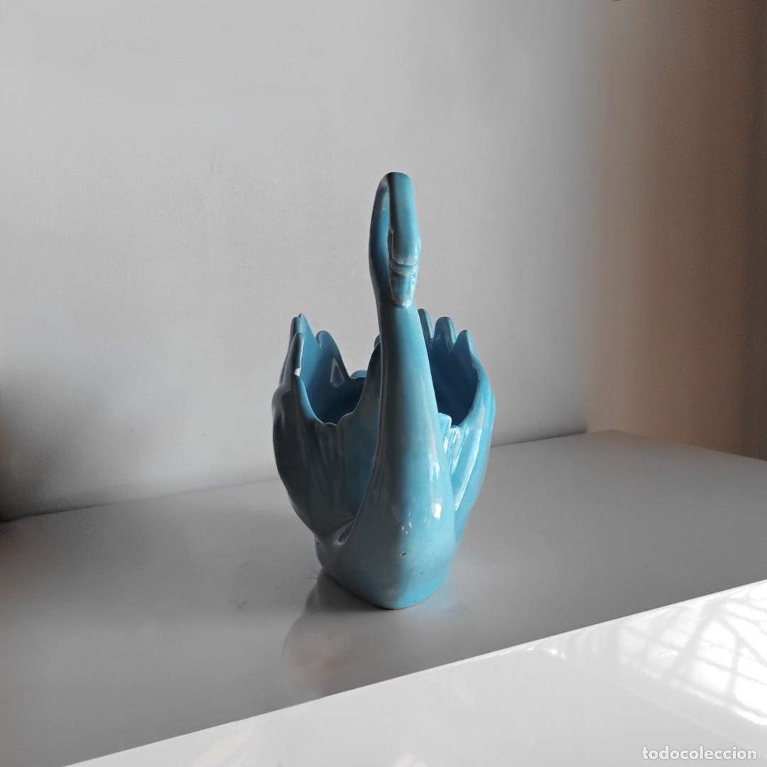 Antig&uuml;edades: MACETERO O CENTRO DE MESA CON FORMA DE CISNE - MANISES - Foto 4