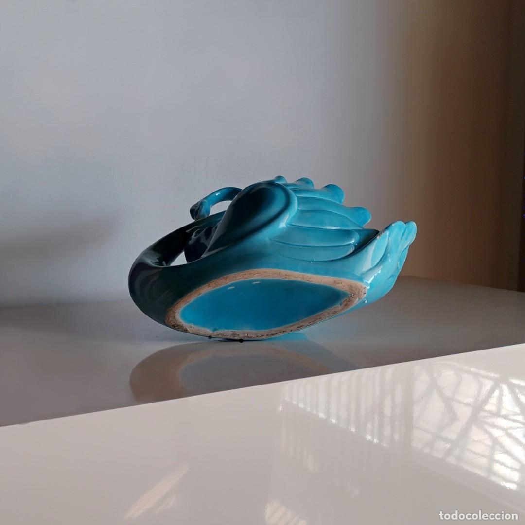 Antig&uuml;edades: MACETERO O CENTRO DE MESA CON FORMA DE CISNE - MANISES - Foto 7