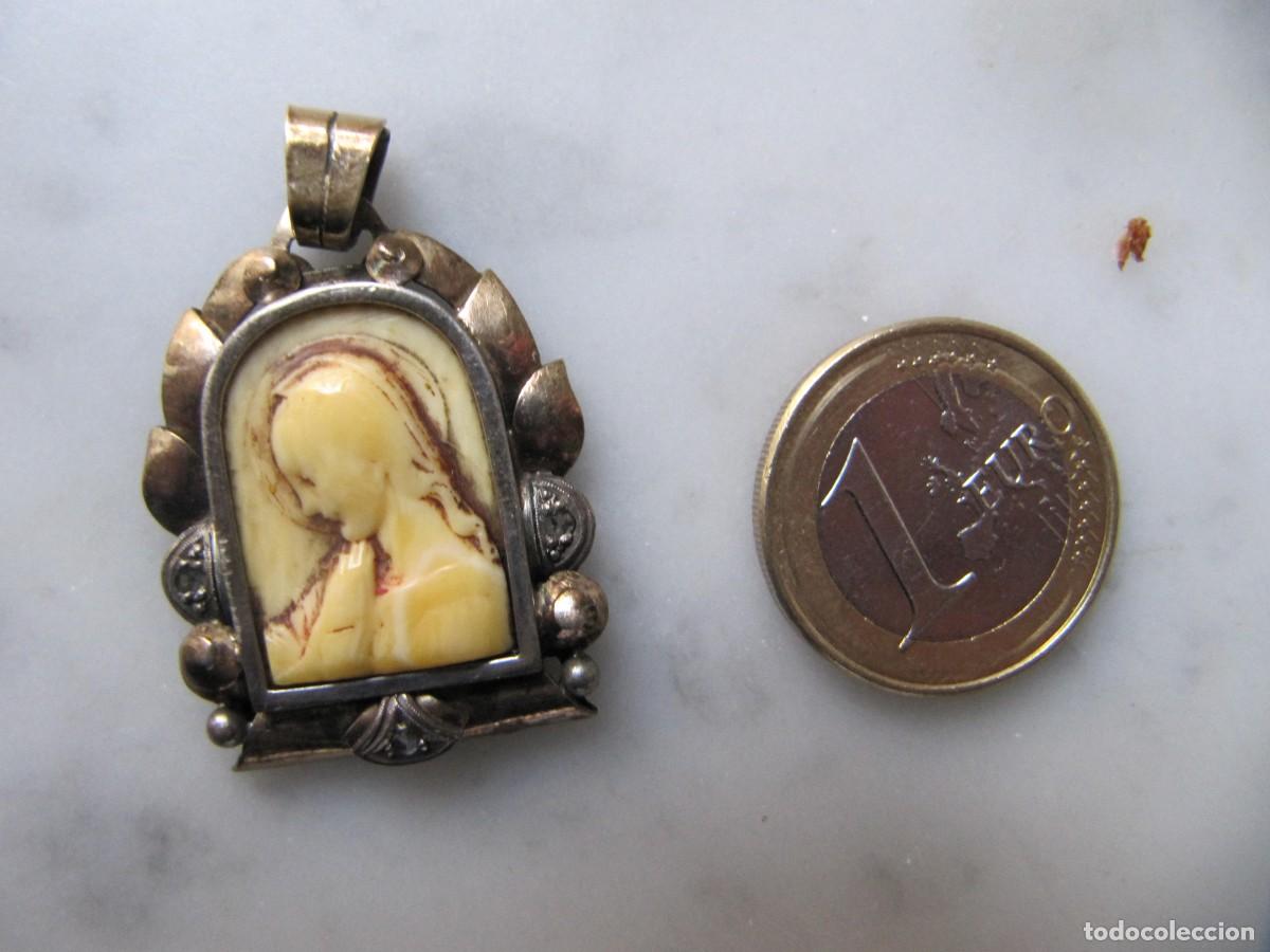 Antig&uuml;edades: Medalla devocional plata con plaqu&eacute; de oro a&ntilde;os 40 - Foto 6