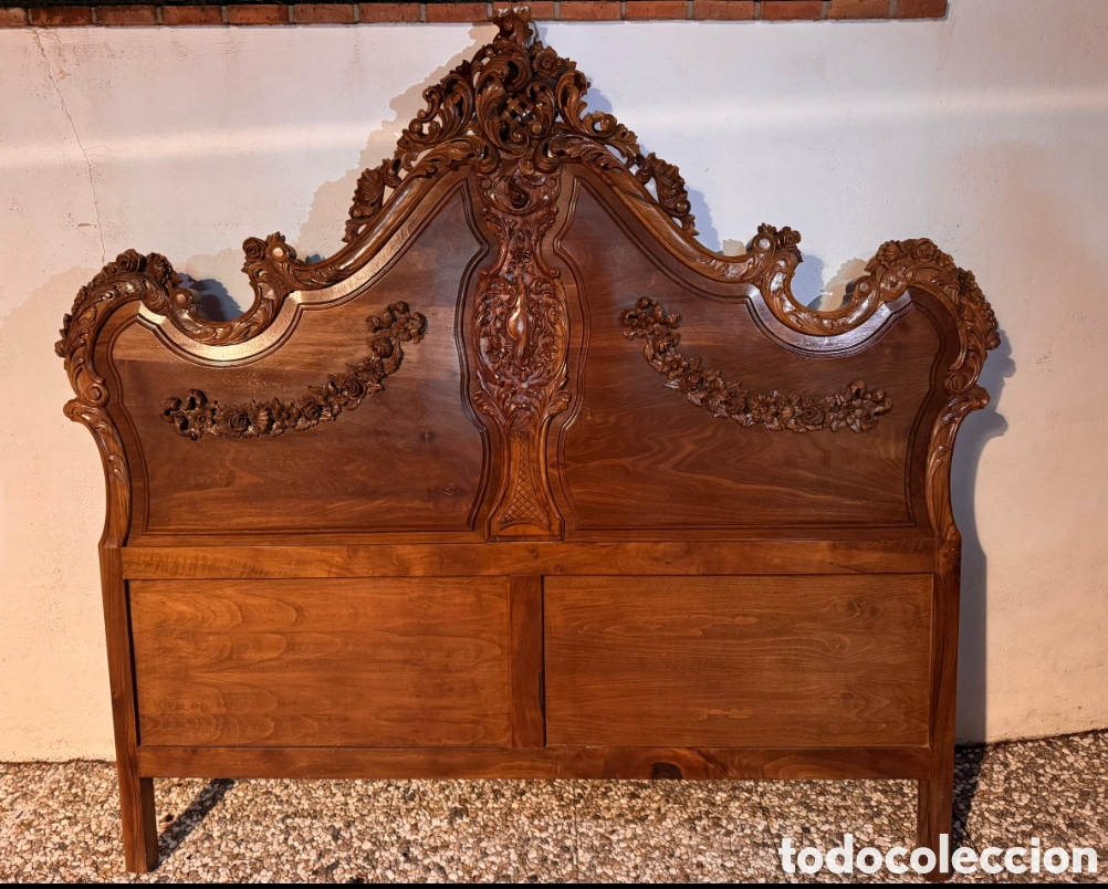 Antig&uuml;edades: Cabecero tallado de nogal 150 cm - Foto 2