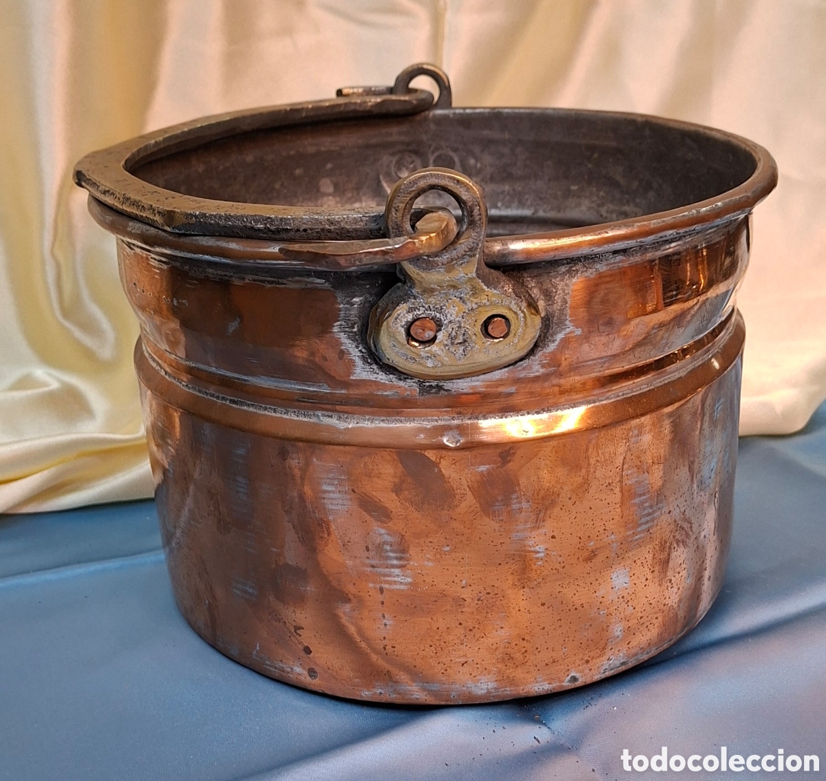 Antig&uuml;edades: Olla de cobre siglo XIX - Foto 1