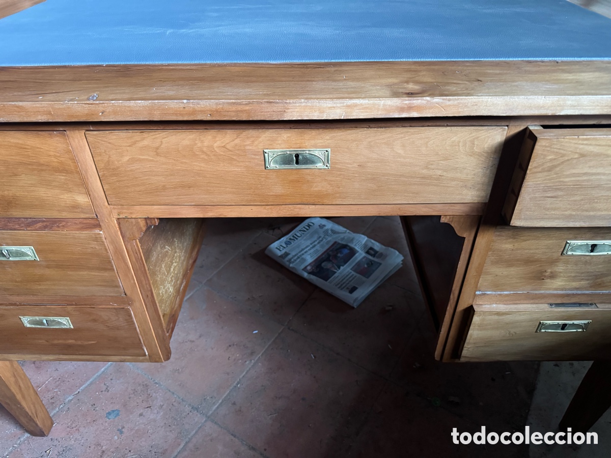 Antig&uuml;edades: Mesa de despacho en madera - Foto 3