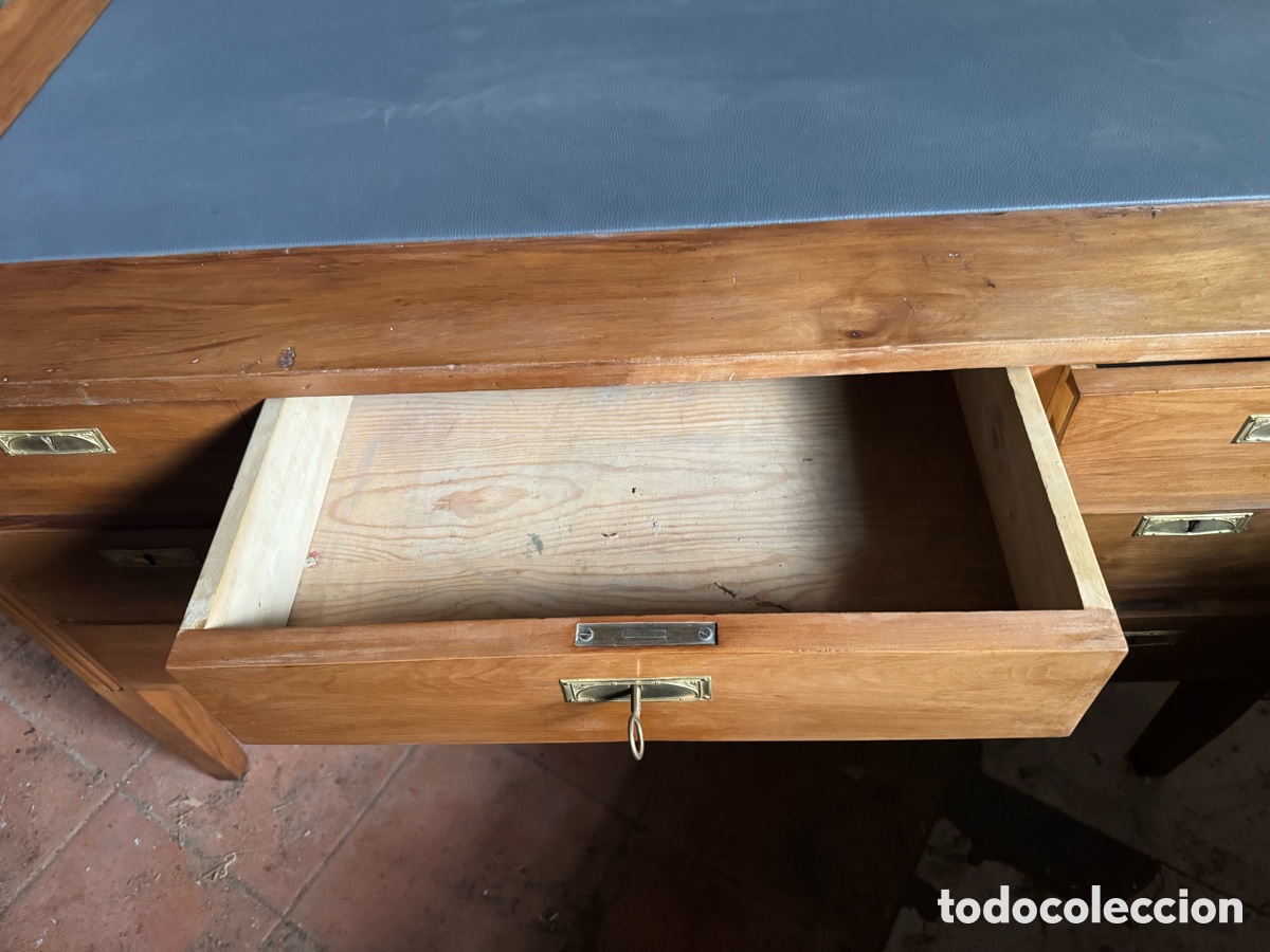 Antig&uuml;edades: Mesa de despacho en madera - Foto 8