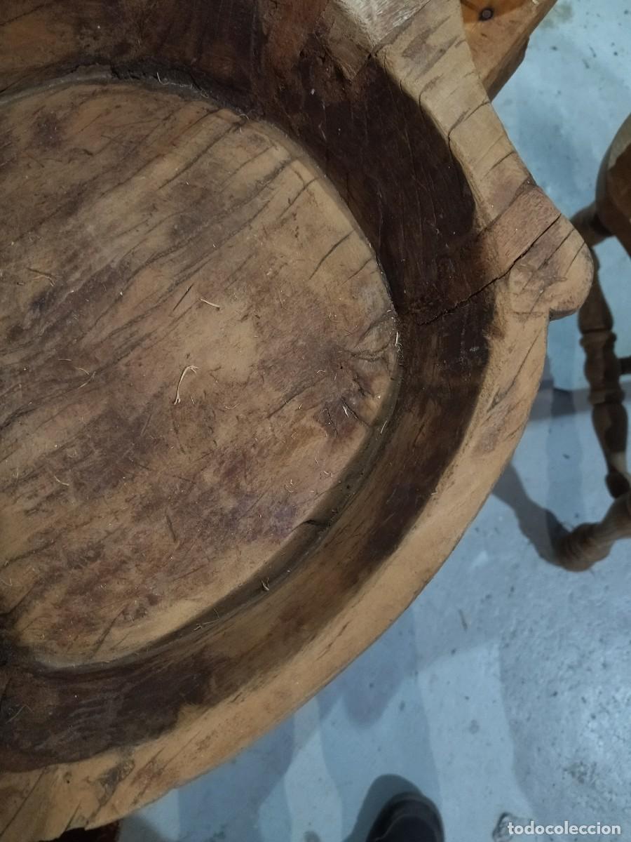 Antig&uuml;edades: Cuenco rustico de madera maciza, artesa tradicional ovalada - Foto 2