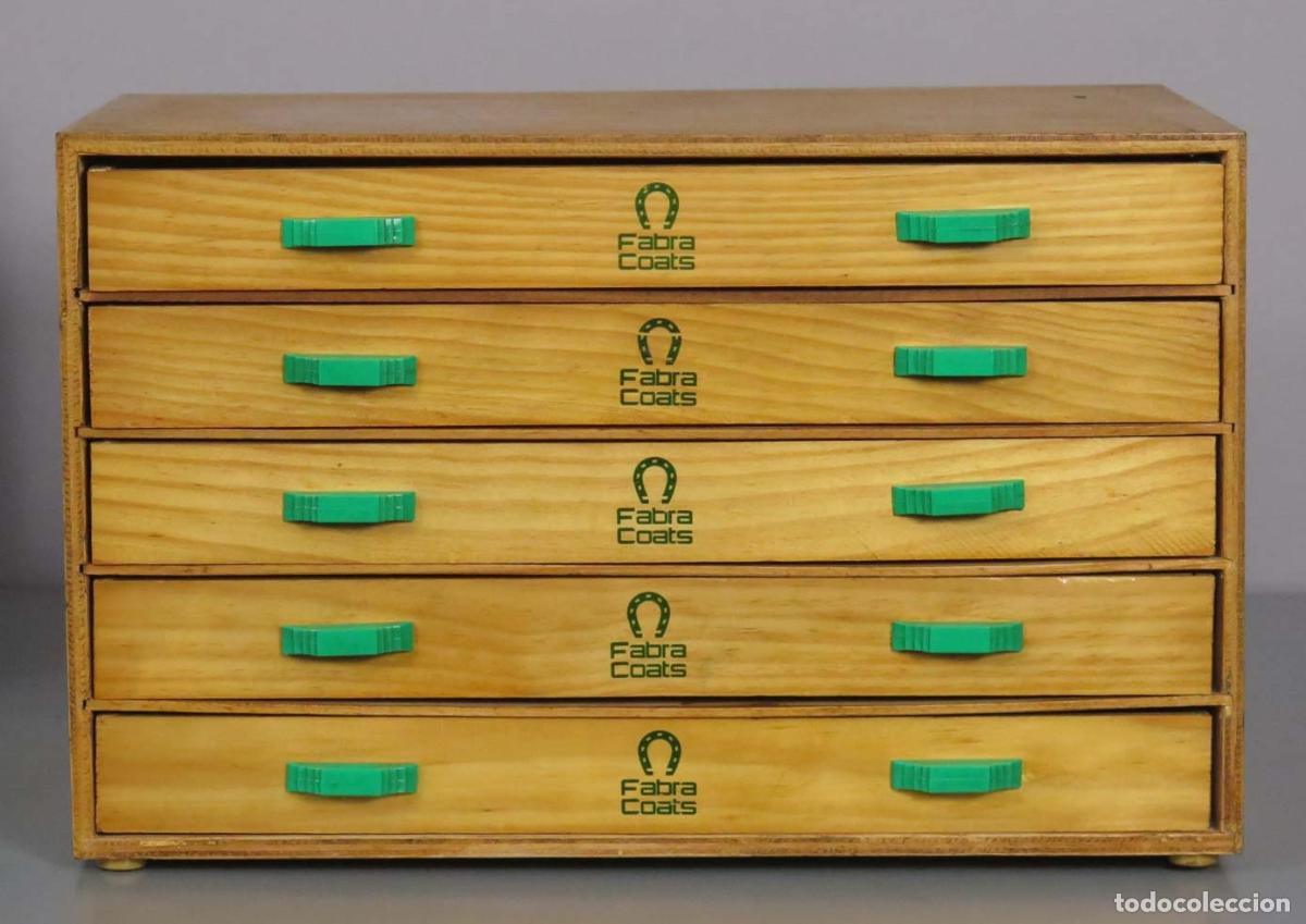 Antig&uuml;edades: MUEBLE CAJONERA. FABRA COATS. HACIA 1970