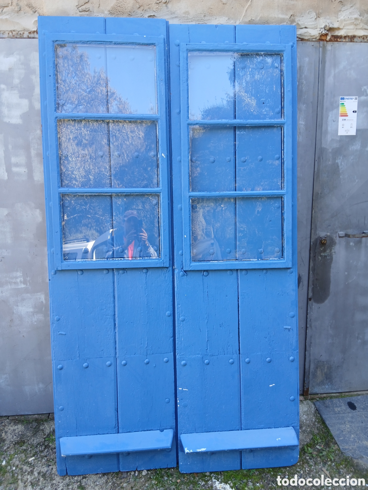 Antig&uuml;edades: Puertas antiguas de madera casta&ntilde;o - Foto 1