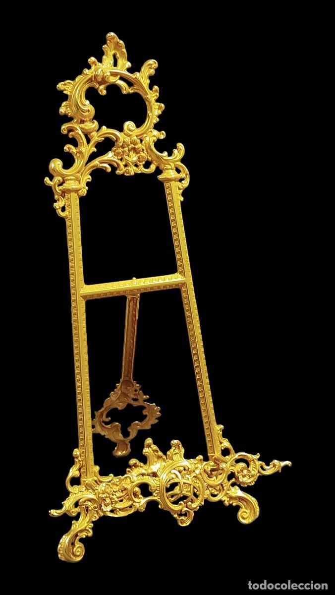 Antig&uuml;edades: ATRIL DE BRONCE DORADO - Foto 1