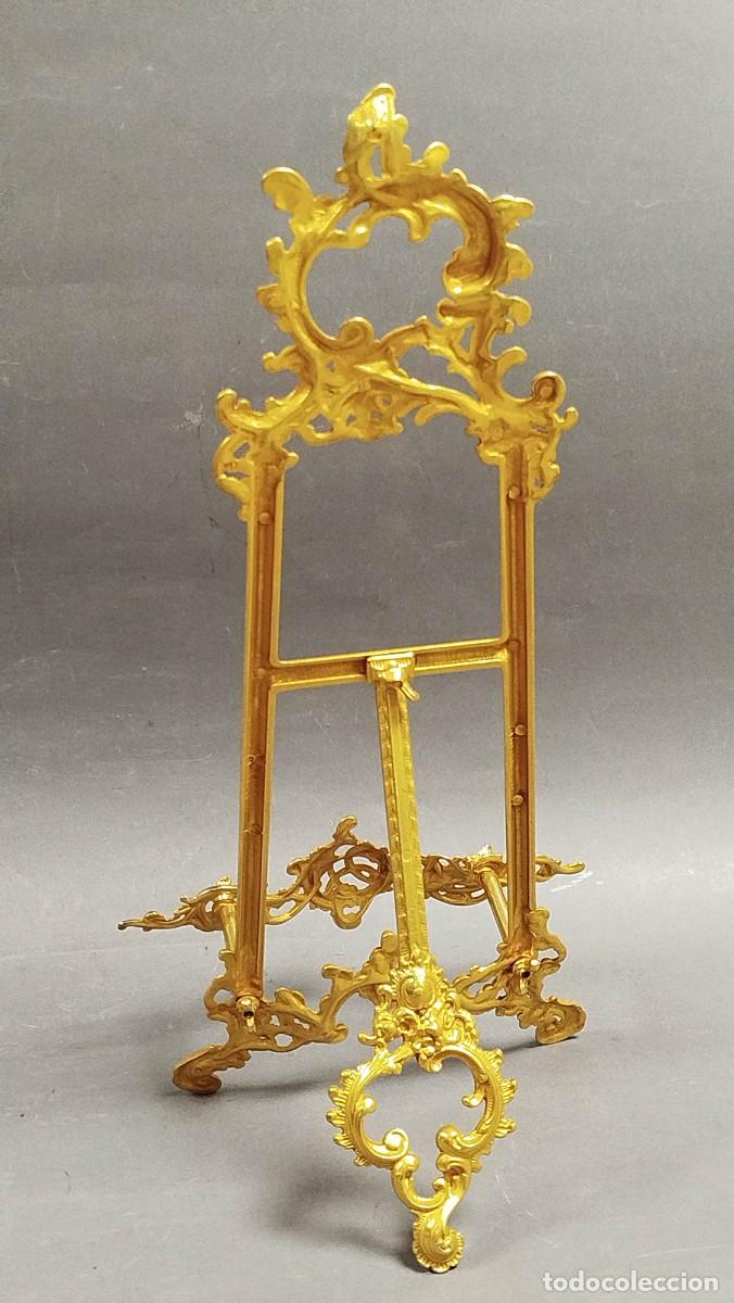 Antig&uuml;edades: ATRIL DE BRONCE DORADO - Foto 7