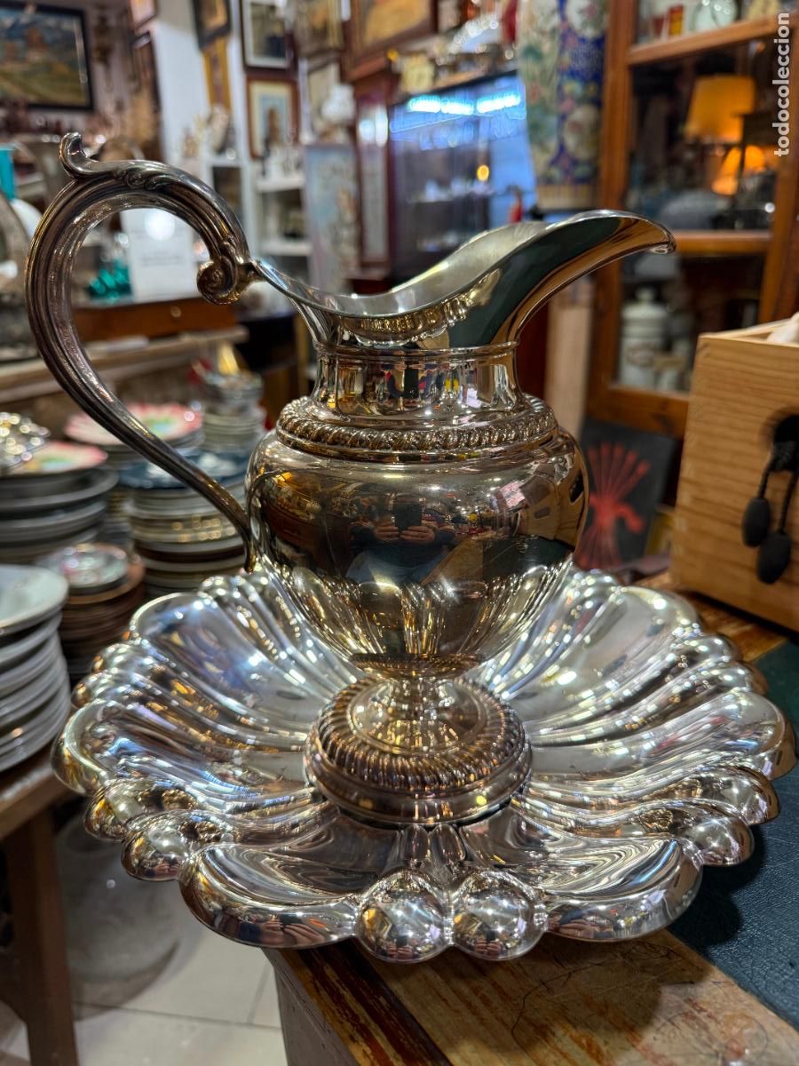 Antig&uuml;edades: AGUAMANIL DE ALPACA CON BA&Ntilde;O DE PLATA - MEDIDA 29X24 CM - RELIGIOSO